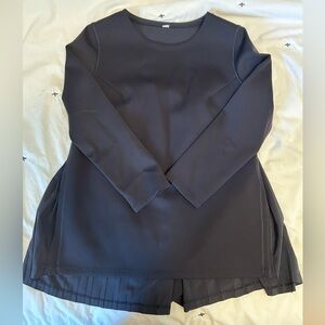 Lululemon pleat on long sleeve